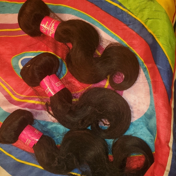 Hair bundle+ Frontal